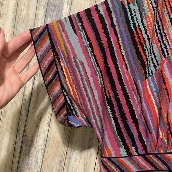 BCBG Max Y2K Bright Multi Color V neck Blouse | Size XS - Picture 5 of 9